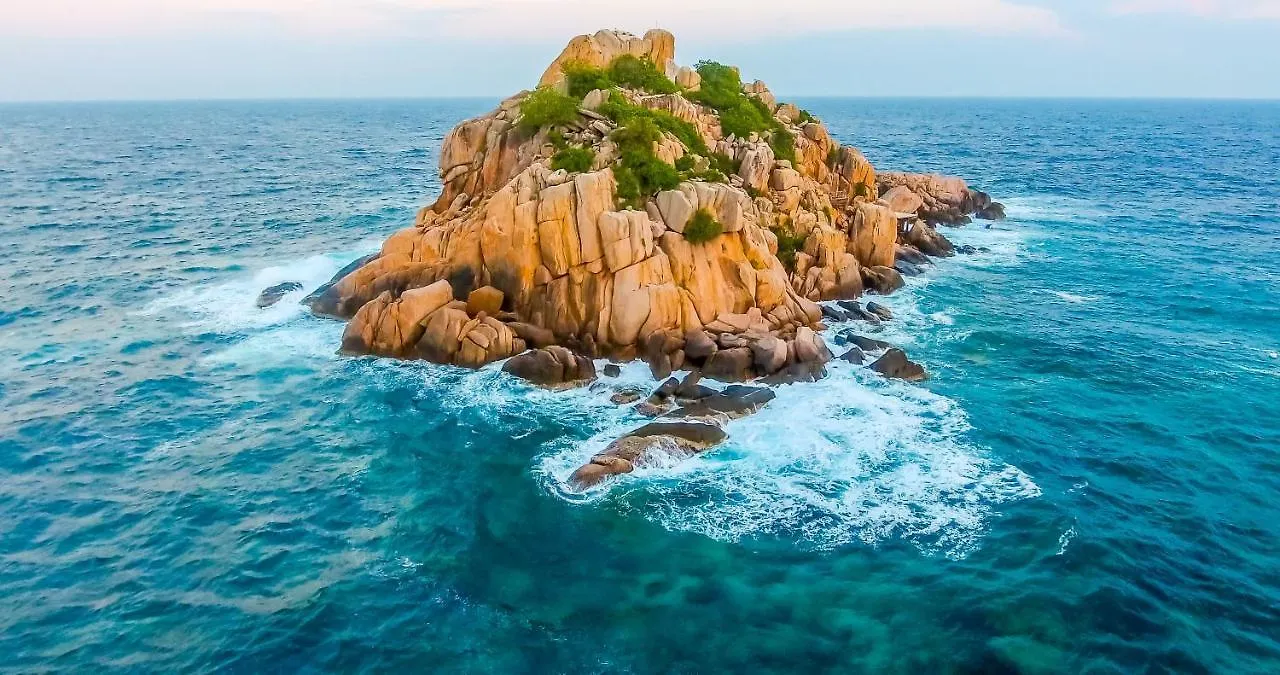 High Bar (Adults Only) Hotel Koh Tao 2*,